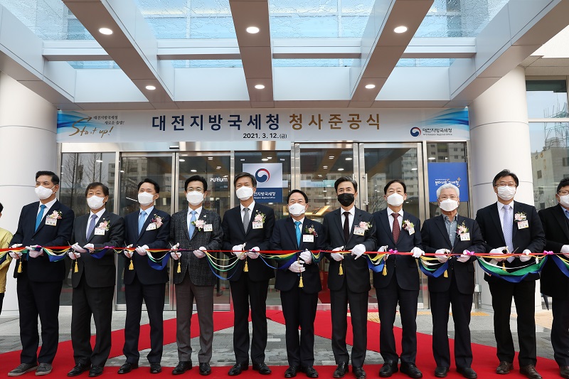 테이프커팅_4.jpg