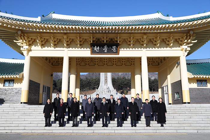 2023년 새해 국립대전현충원 참배 이미지1