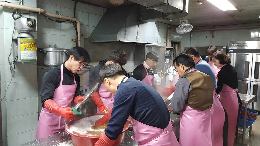 설거지는 깨끗하게